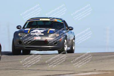 media/Oct-26-2025-CalClub SCCA (Sun) [[8ce1e69566]]/Group 2/Grapevine/